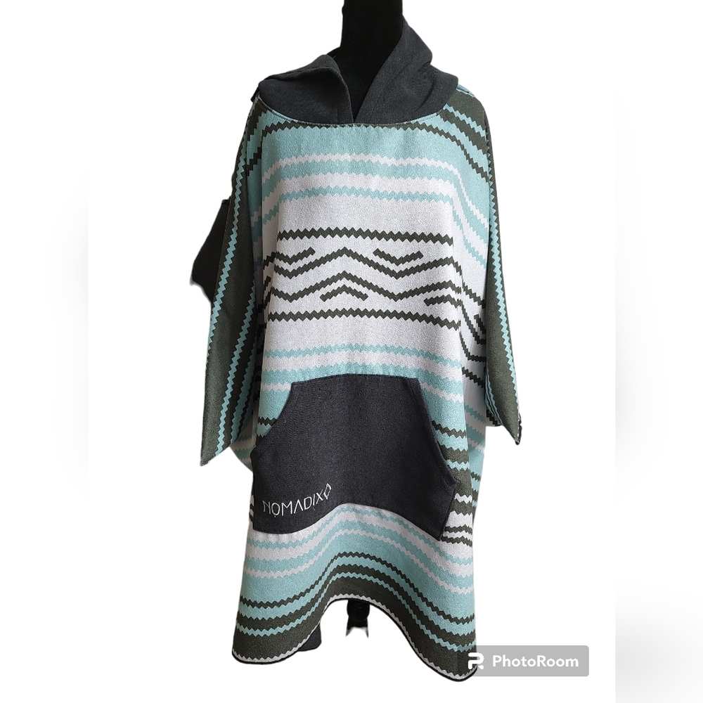 Nomadic changing towel poncho teal